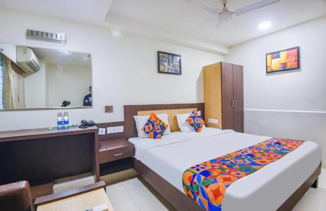 Hotel Leela Grand Inn Vijayawāda エクステリア 写真