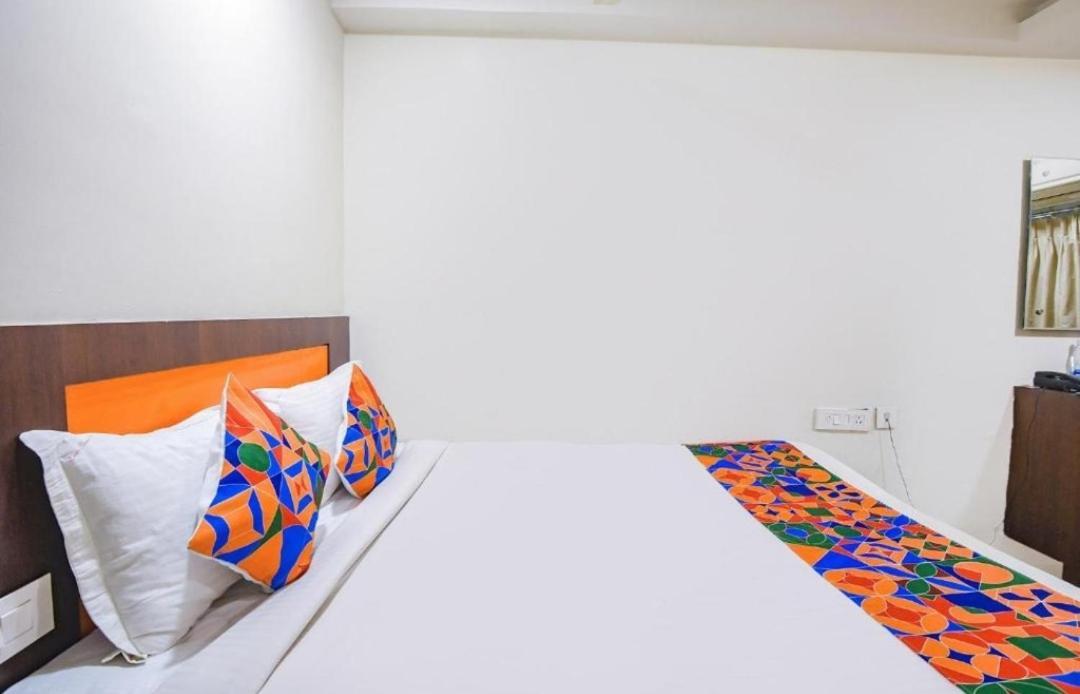 Hotel Leela Grand Inn Vijayawāda エクステリア 写真