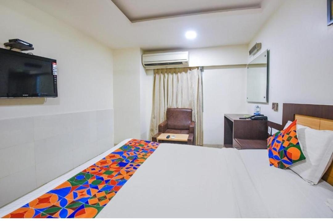 Hotel Leela Grand Inn Vijayawāda エクステリア 写真
